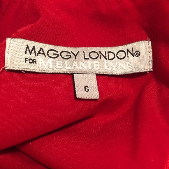 Melanie Lyne Bodycon Dress - Picture 2 of 2